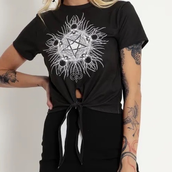 Blackmilk “FIRE AND BRIMSTONE TIE FRONT TEE” Size Small S NWT - Picture 8 of 13